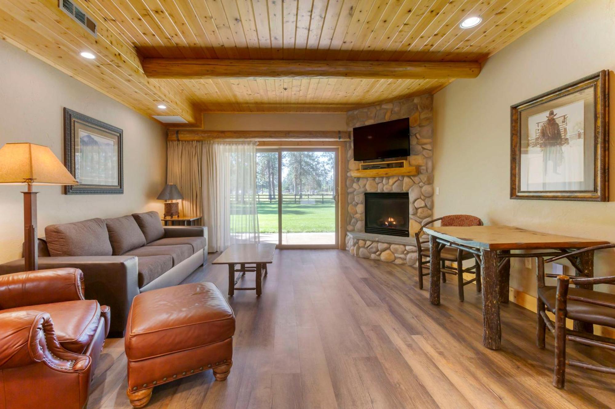 Best Western Ponderosa Lodge Sisters Exterior photo